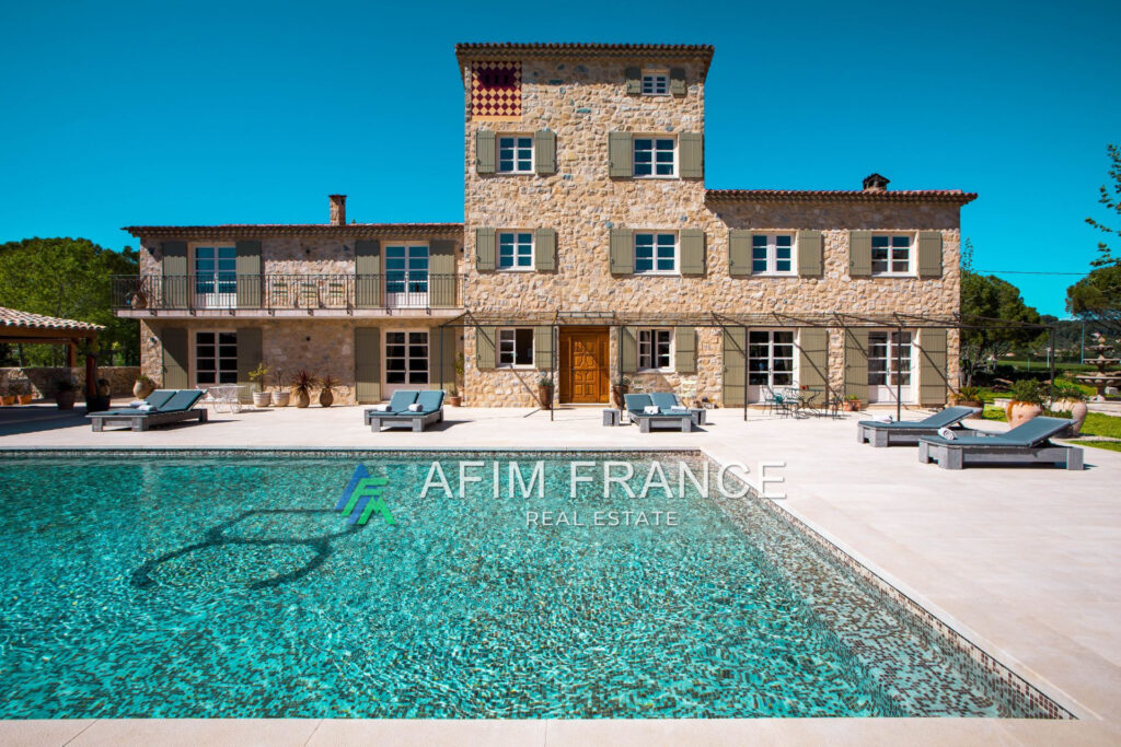 vente demeure de prestige 17 Pièce(s) – NR pièces – 14 chambres – 4  – 800.00 m²