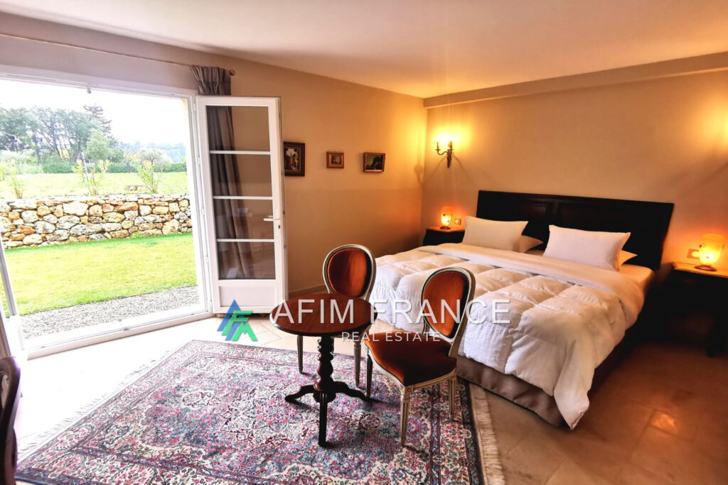 vente demeure de prestige 17 Pièce(s) – NR pièces – 14 chambres – 4  – 800.00 m²