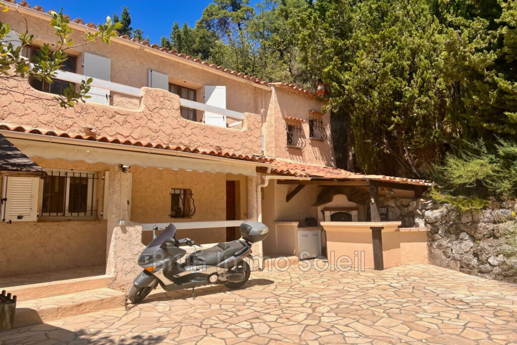 ASPREMONT 06 hauteur nice   agence BRUN IMMO SOLEIL  7 Boulev – 6 pièces – 4 chambres – 4  – 180.00 m²