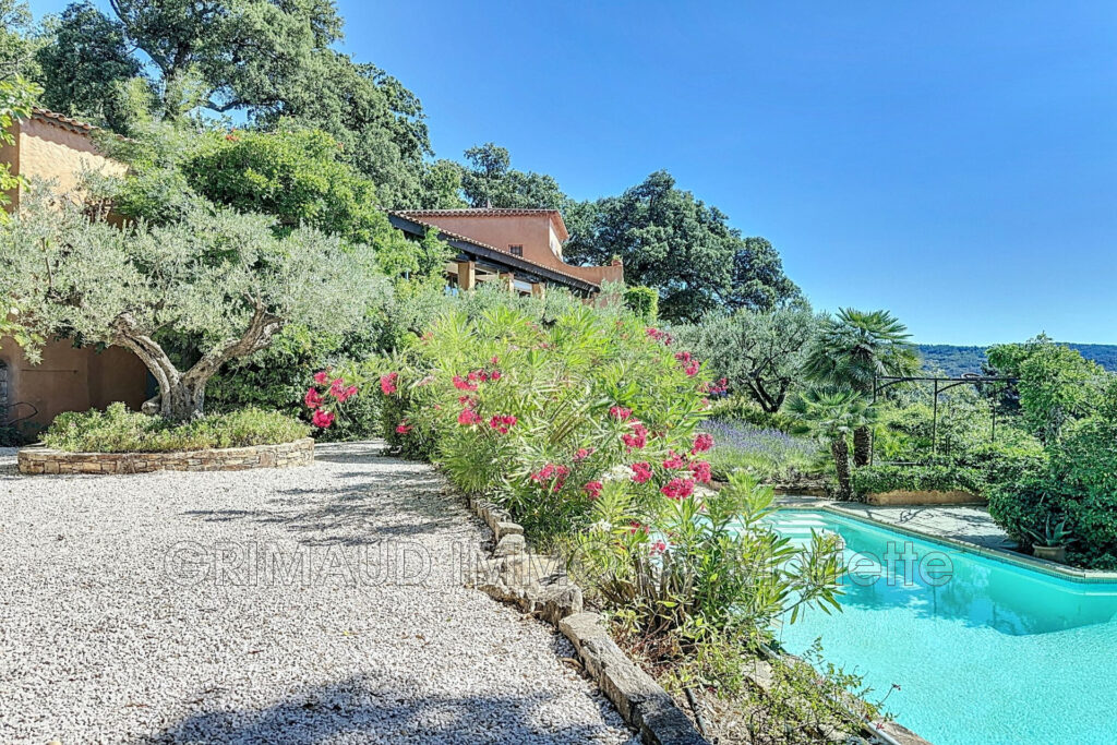 vente villa provençale 6 Pièce(s) – 6 pièces – 5 chambres – 4  – 180.00 m²