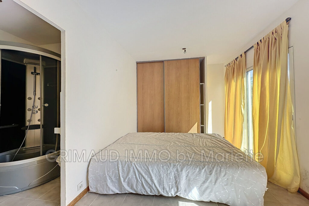 villa avec piscine et vue degagée – 6 pièces – 5 chambres – 150.80 m²