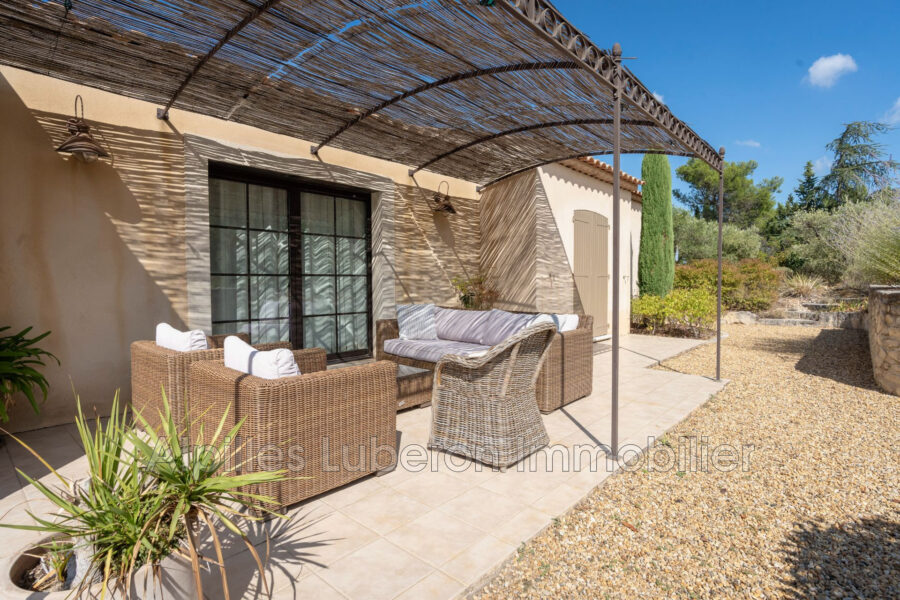 Maison à louer à Eygalières
