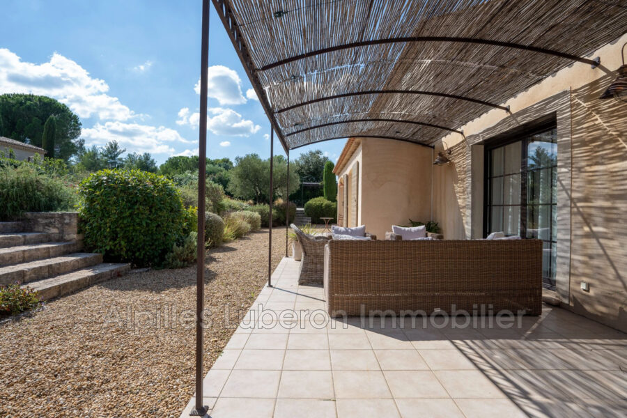 Maison à louer à Eygalières