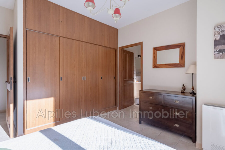 Maison à louer à Eygalières