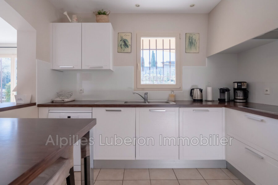 Maison à louer à Eygalières