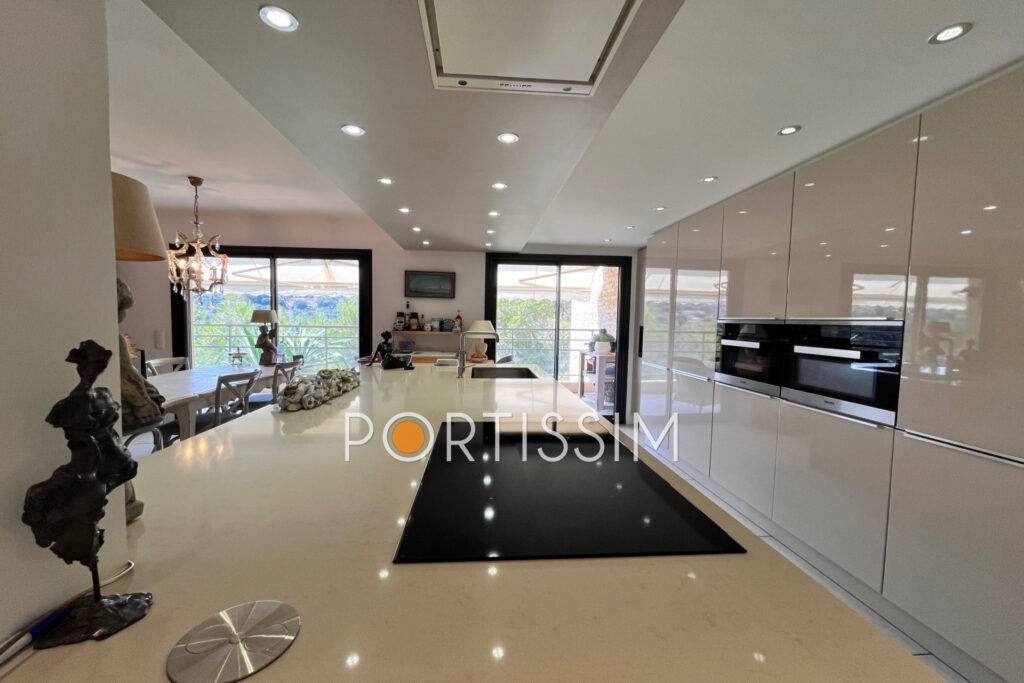 vente dernier étage 3 Pièce(s) – 3 pièces – 2 chambres – 107.00 m²