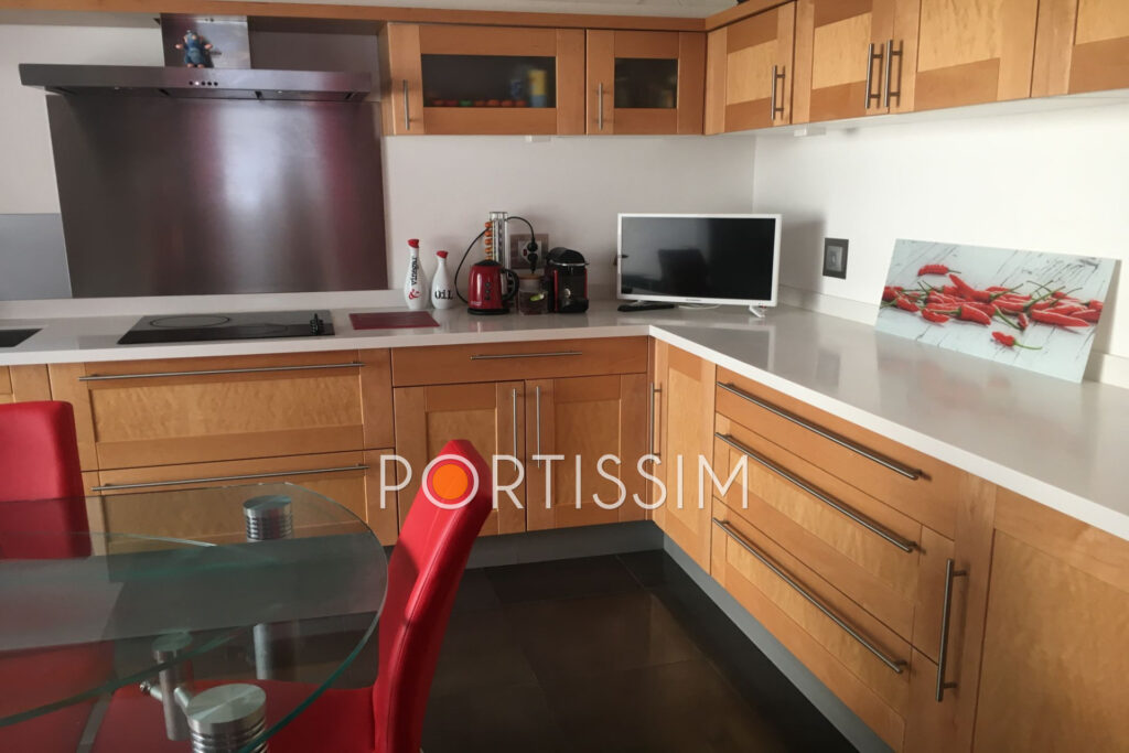 vente  5 Pièce(s) – 5 pièces – 4 chambres – 240.00 m²