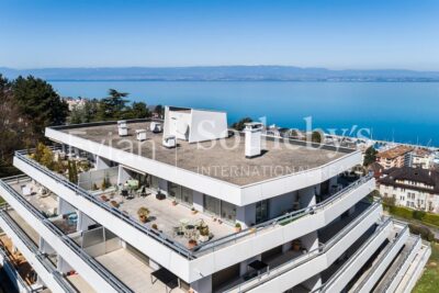 EVIAN APPARTEMENT DANS RESIDENCE AU CALME A PROXIMITE DU CENTRE VILLE – 3 pièces – 2 chambres – 159 m²