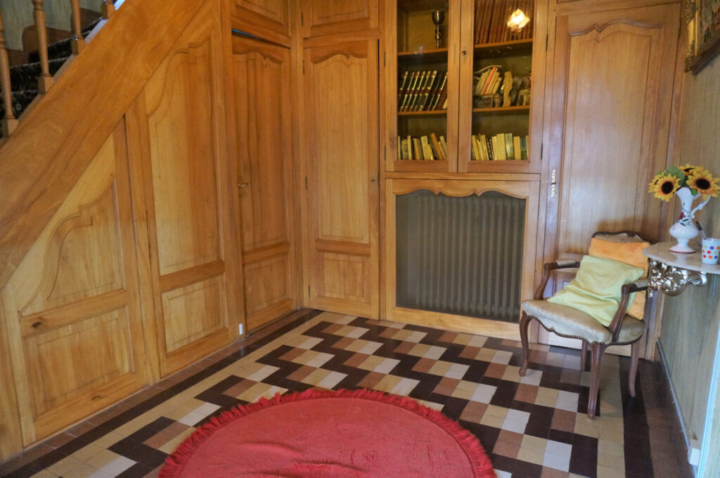 Maison 5 pièces de 135 m2 proche port et commerces – 5 pièces – 4 chambres – 6  – 135 m²