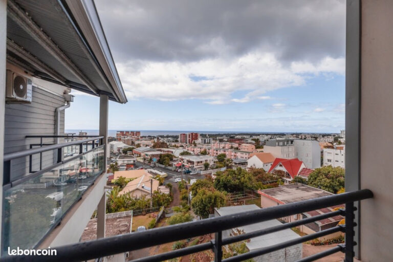 DIRECT IMMOBILIER A VENDRE, SAINTE CLOTILDE – Appartement de – 2 pièces – 1 chambre – 51.01 m²