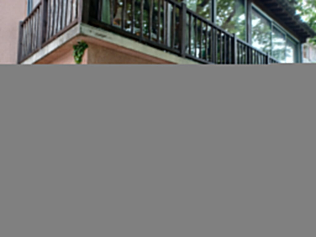 MAS RENOVE DE 14 PIECES ET 3 HABITATIONS A LA CAMPAGNE – 14 pièces – 11 chambres – 6  – 308 m²