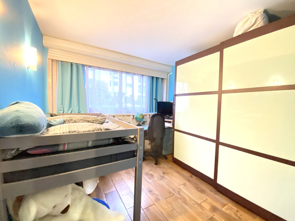 Agréable appartement vue sur le parc du Morbras avec balcon  – 3 pièces – 2 chambres – 6  – 56 m²