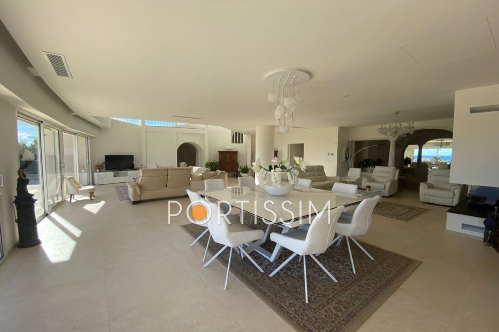  Magnifique propriété Vue PANORAMIQUE Mer et Château – 7 pièces – 6 chambres – 435.00 m²