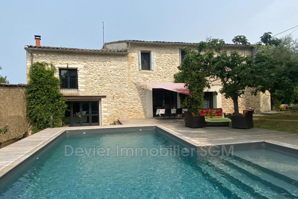 vente maison de caractère 7 Pièce(s) – 7 pièces – 5 chambres – 4  – 307.00 m²