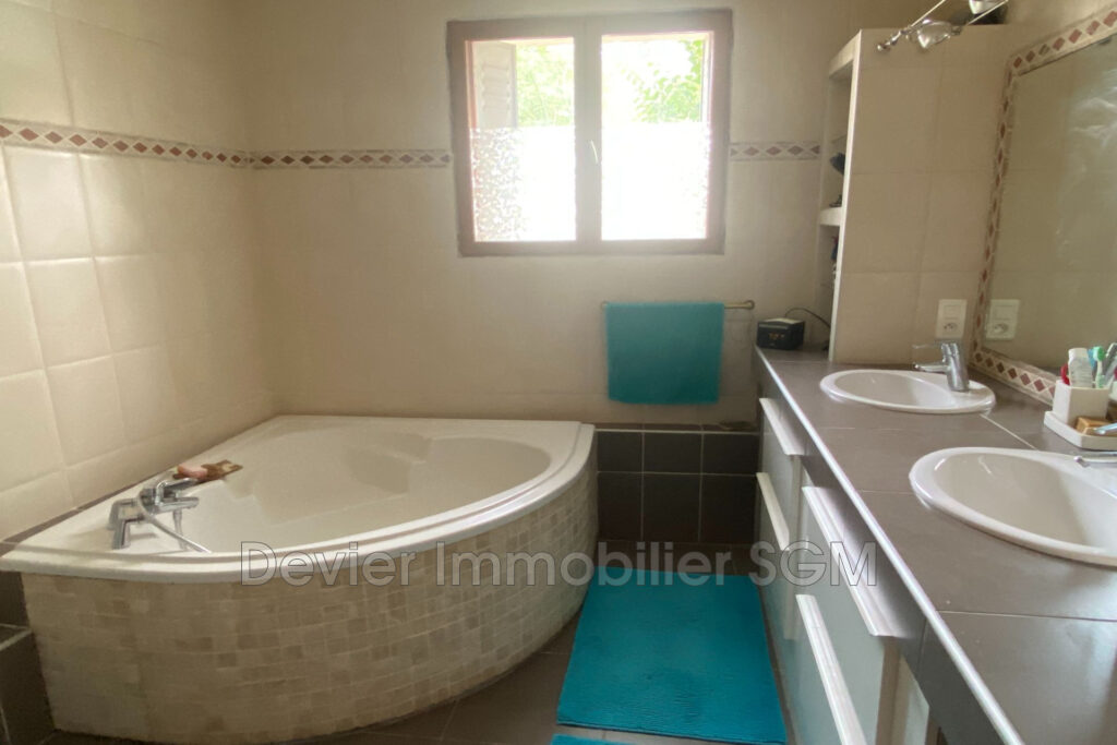 vente maison de caractère 7 Pièce(s) – 7 pièces – 5 chambres – 4  – 307.00 m²