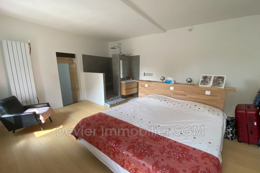 vente maison de caractère 7 Pièce(s) – 7 pièces – 5 chambres – 4  – 307.00 m²