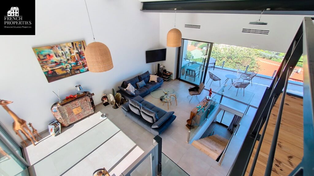 Maison contemporaine – 5 pièces – 4 chambres – 4  – 210 m²