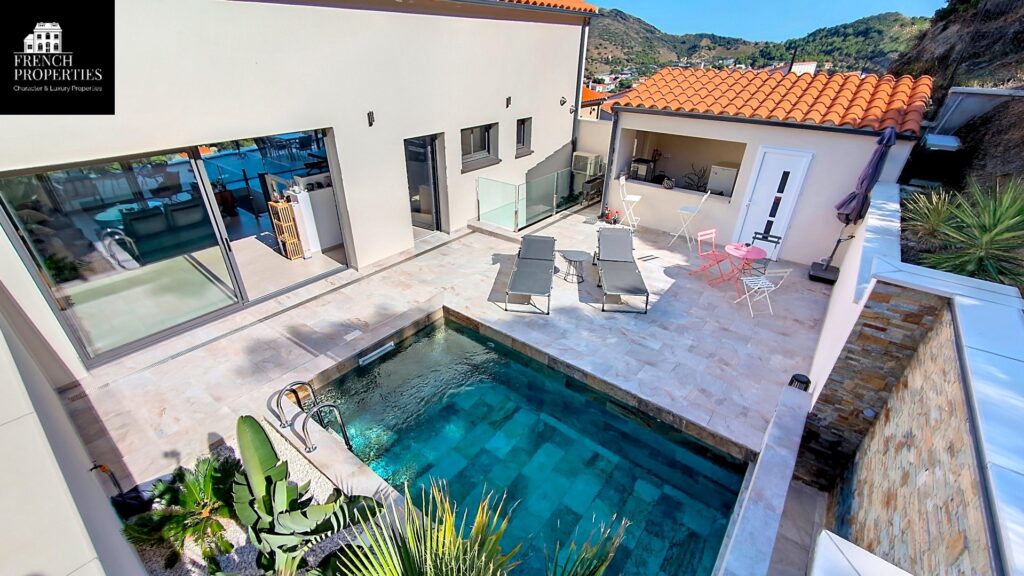 Maison contemporaine – 5 pièces – 4 chambres – 4  – 210 m²