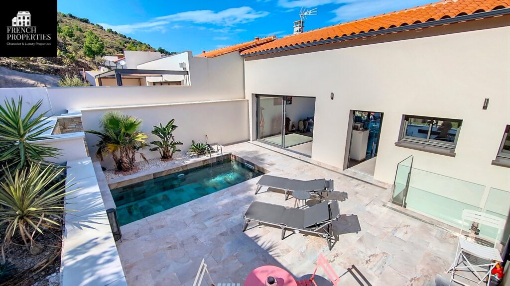 Maison contemporaine – 5 pièces – 4 chambres – 4  – 210 m²