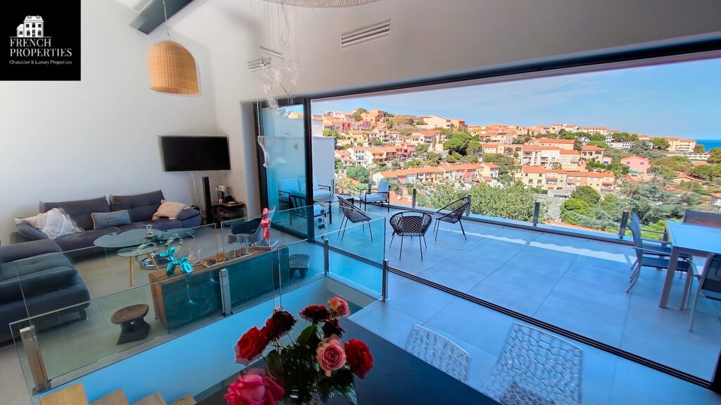 Maison contemporaine – 5 pièces – 4 chambres – 4  – 210 m²