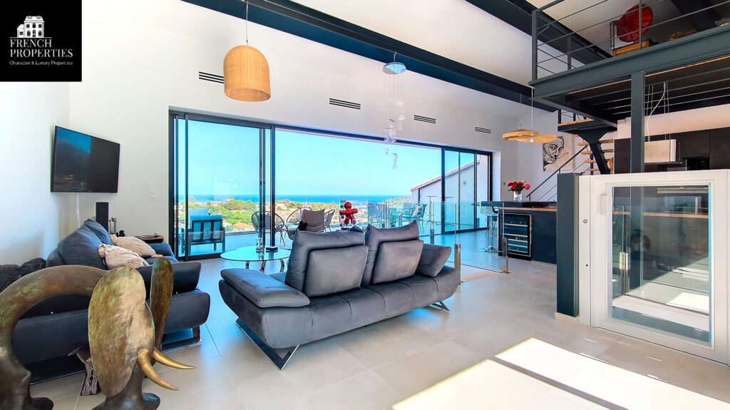 Maison contemporaine – 5 pièces – 4 chambres – 4  – 210 m²