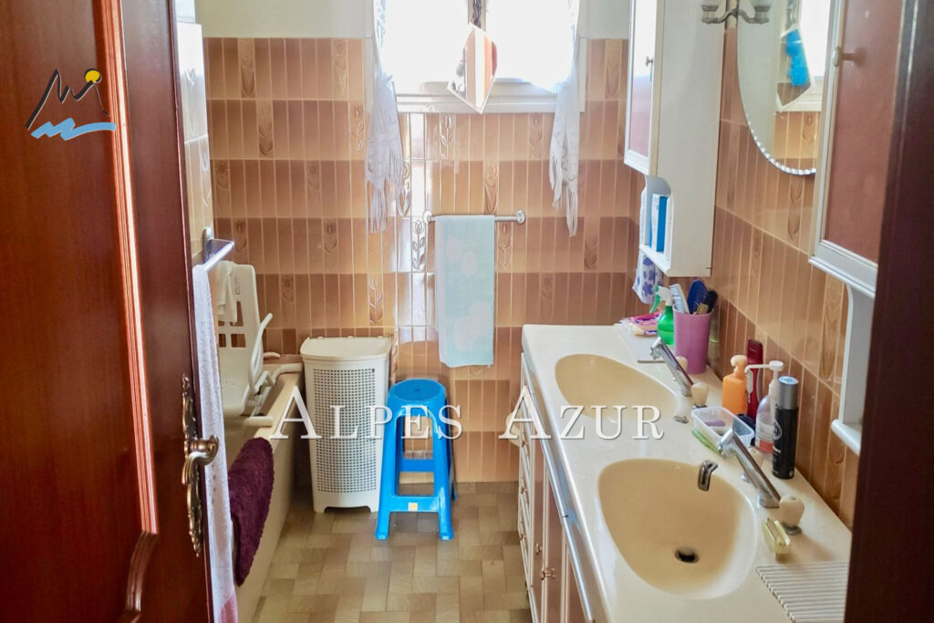 vente maison 7 Pièce(s) – 7 pièces – 5 chambres – 4  – 152.00 m²