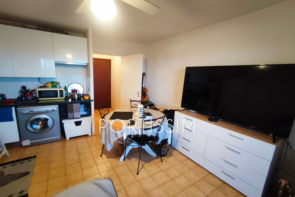 Cagnes-Sur-Mer / studio vendu loué / parking cave – 1 pièce – NR chambres – 21.00 m²