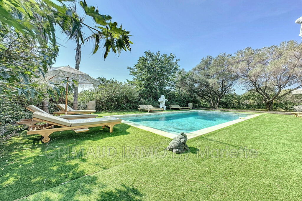 belle villa renovée avec piscine et 6 chambres – 8 pièces – 6 chambres – 4  – 308.00 m²