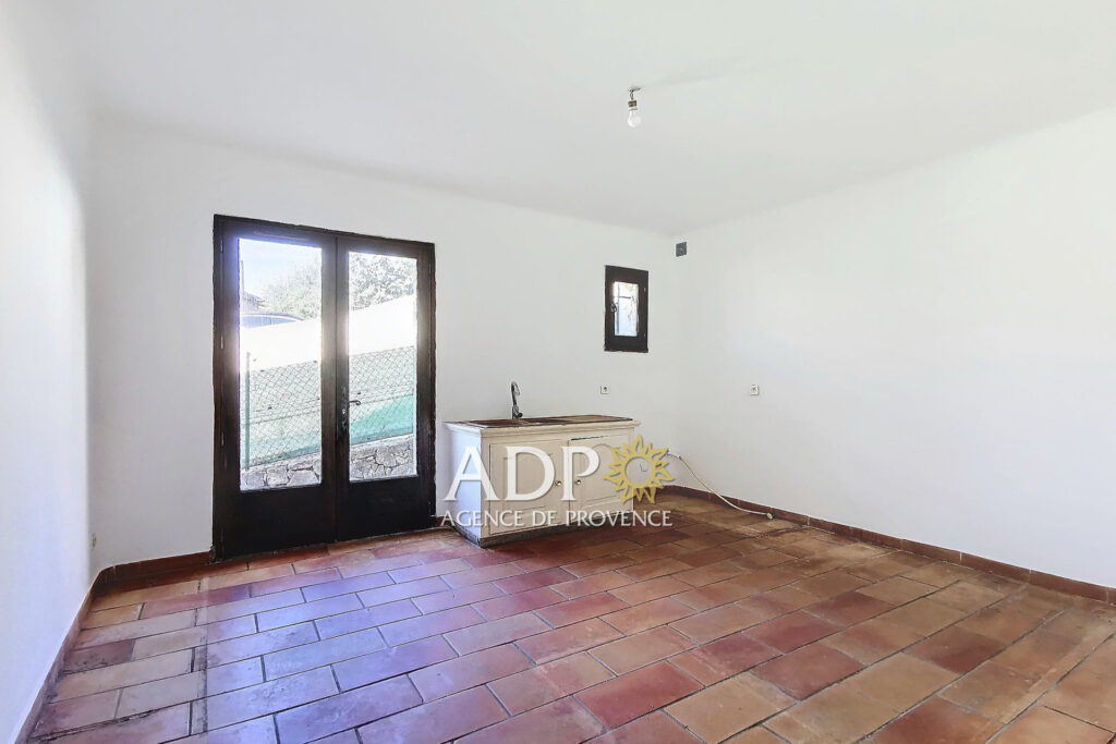 vente maison 6 Pièce(s) – 6 pièces – 3 chambres – 4  – 131.60 m²