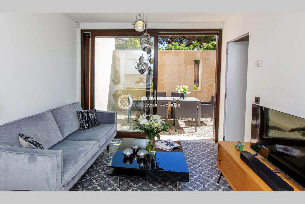 Immeuble eu plein coeur de Saint-Tropez ! Rare ! – 9 pièces – 5 chambres – 4  – 192.00 m²