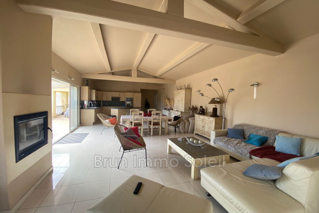 SAINT PAUL DE VENCE  BRUN IMMO SOLEIL 7 bd KENNEDY Cagnes sur  – 4 pièces – 3 chambres – 130.00 m²