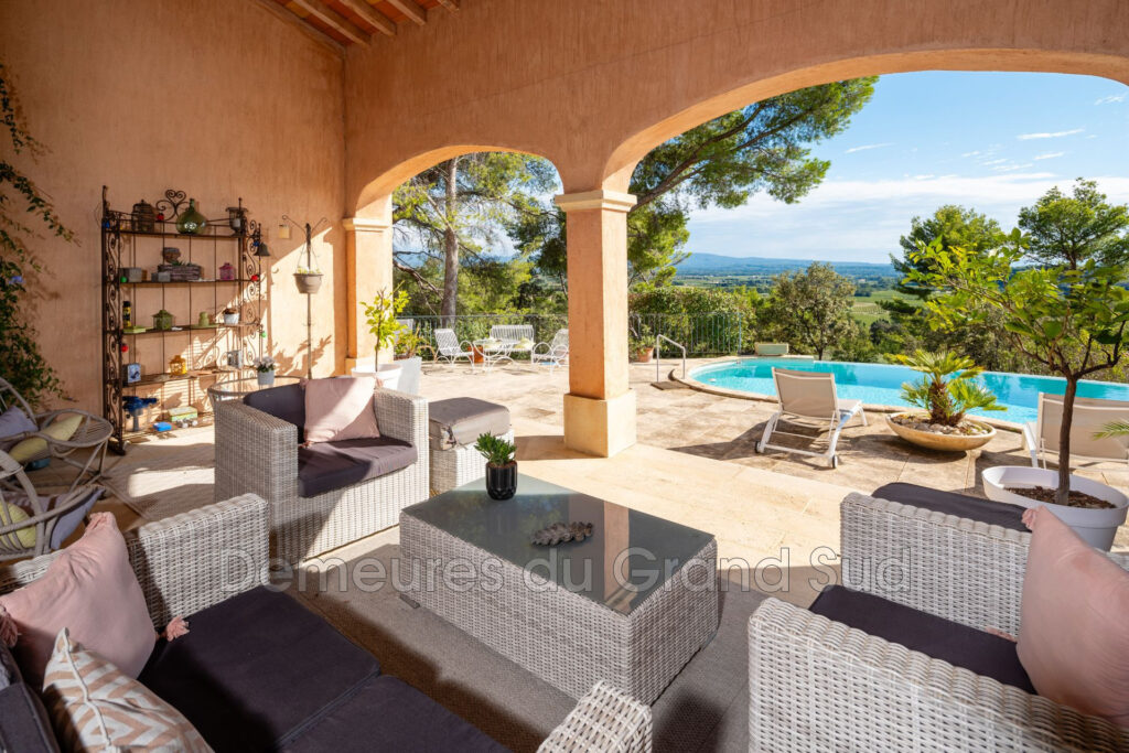 vente maison contemporaine – NR pièces – 5 chambres – 297.00 m²