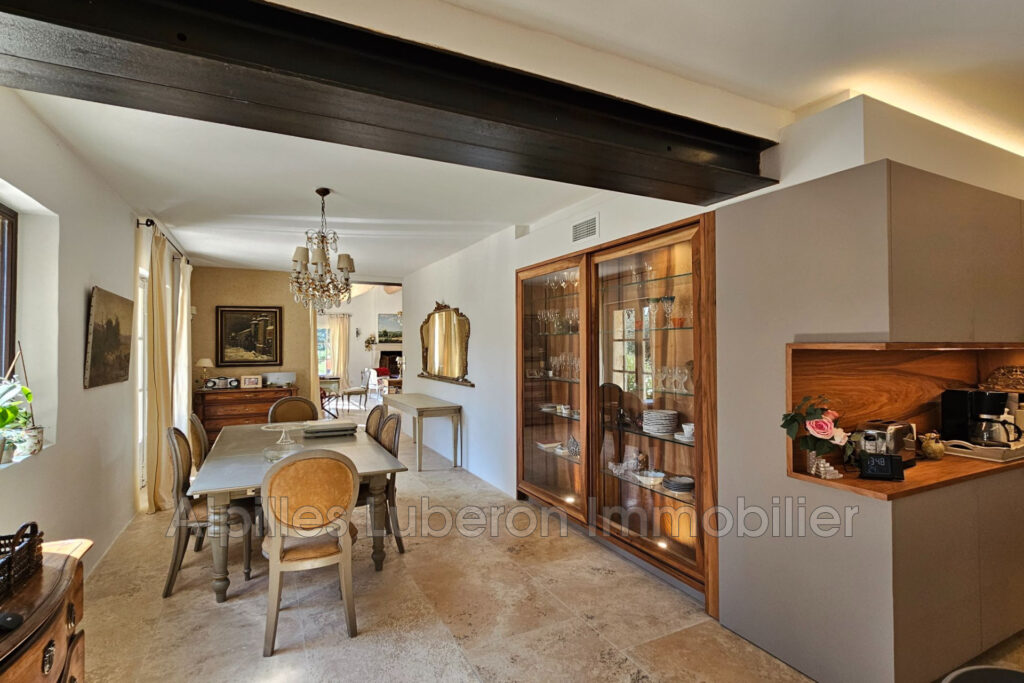 vente maison de caractère 6 Pièce(s) – 6 pièces – 5 chambres – 210.92 m²