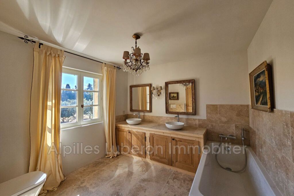 vente maison de caractère 6 Pièce(s) – 6 pièces – 5 chambres – 210.92 m²