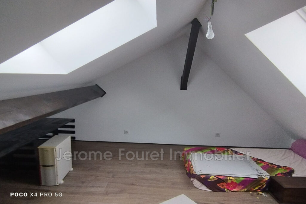 vente maison de village – NR pièces – 3 chambres – 237.50 m²