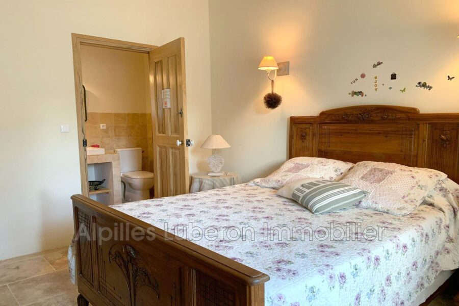 Maison à louer à Eygalières