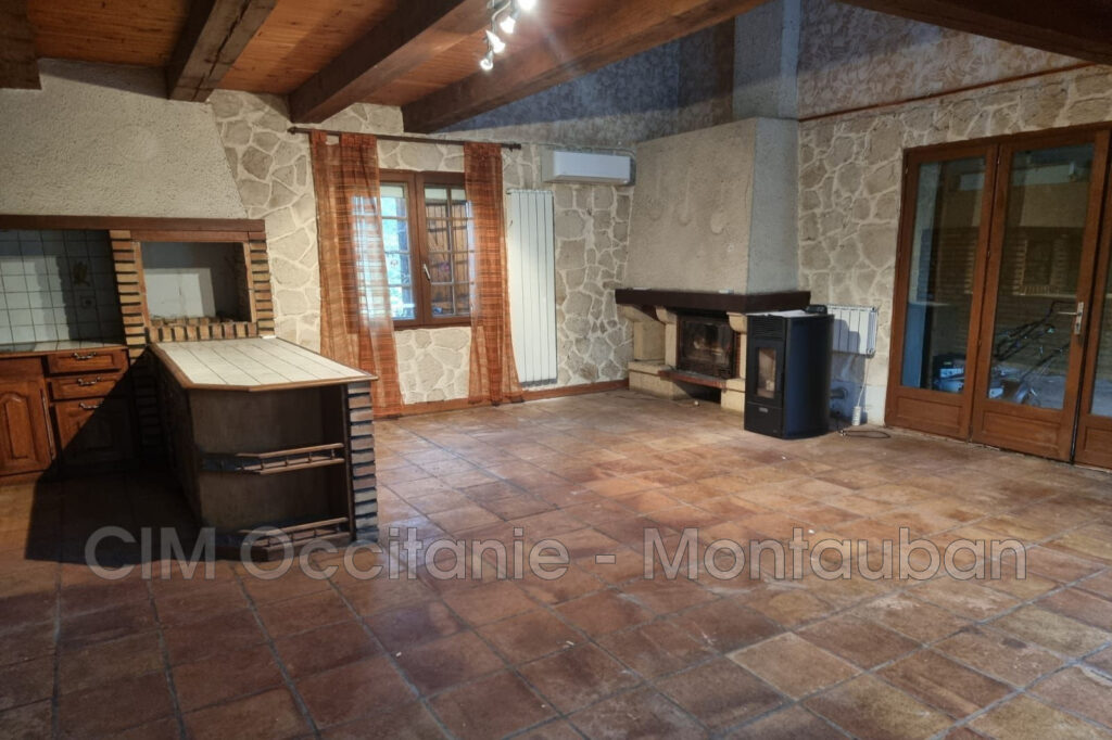vente maison – NR pièces – 3 chambres – 4  – 148.00 m²