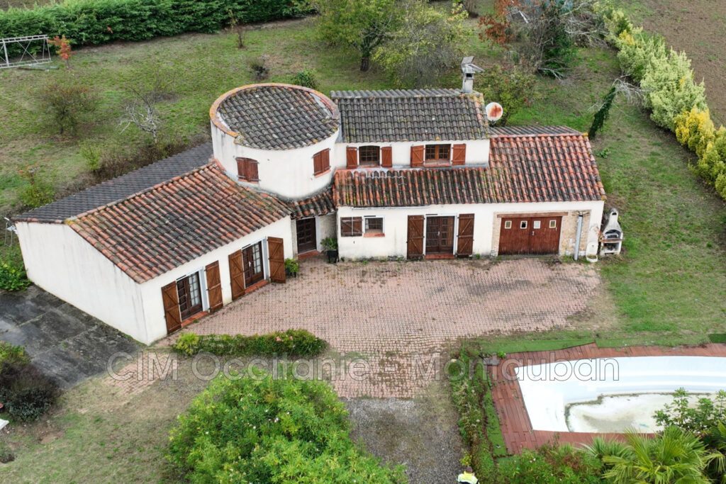 vente maison – NR pièces – 3 chambres – 4  – 148.00 m²