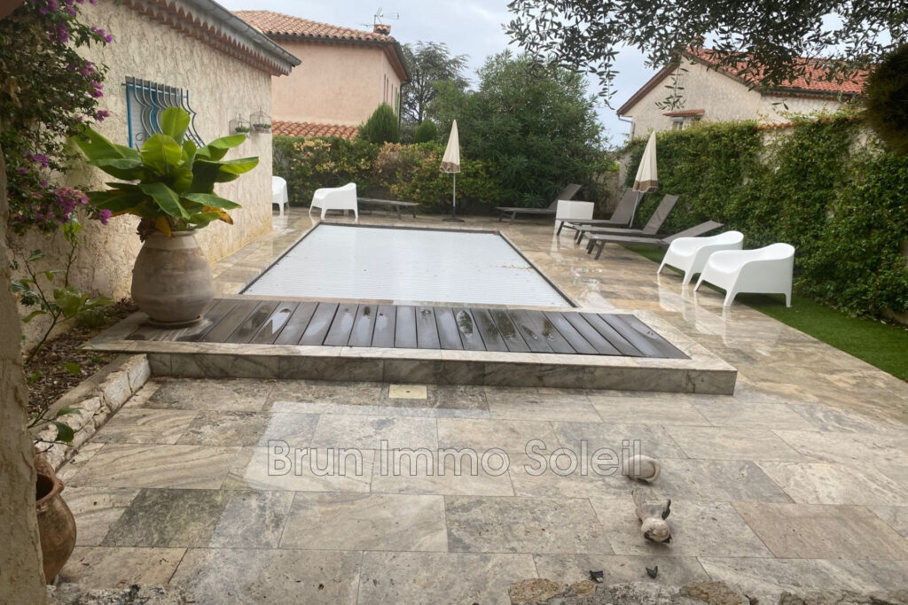 location  – NR pièces – 3 chambres – 170.00 m²