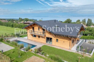 PROCHE VIAN : A PUBLIER Chalet récent avec vue lac – 10 pièces – 7 chambres – 355 m²