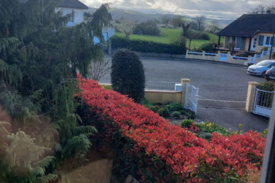 Maison sur les hauteurs de Saint-Yorre avec vue remarquable  – 5 pièces – 2 chambres – 100 m²
