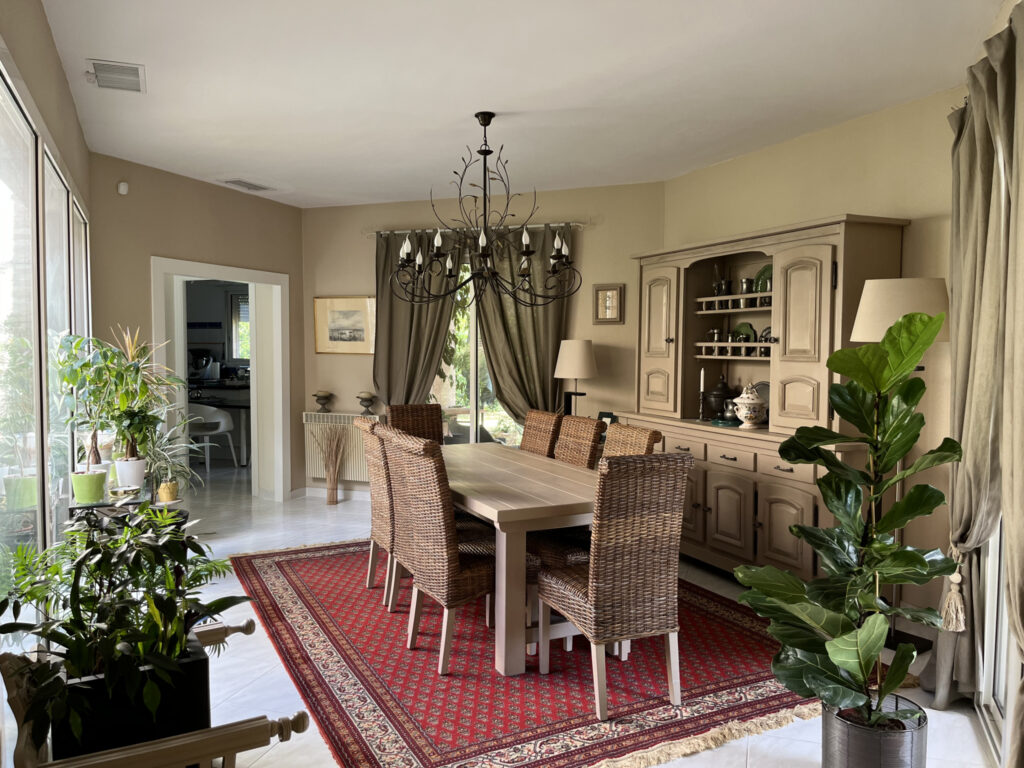 Très belle villa T6 avec piscine – 6 pièces – 4 chambres – 6  – 190 m²