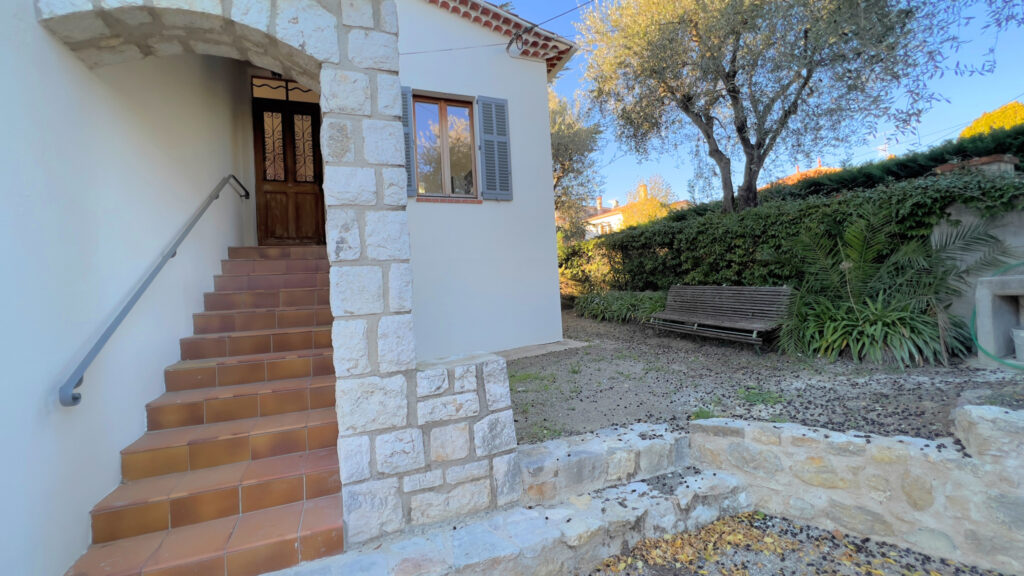 Villa individuelle 5 pièces en excellent état avec un jardin – 5 pièces – 4 chambres – 8  – 99.23 m²