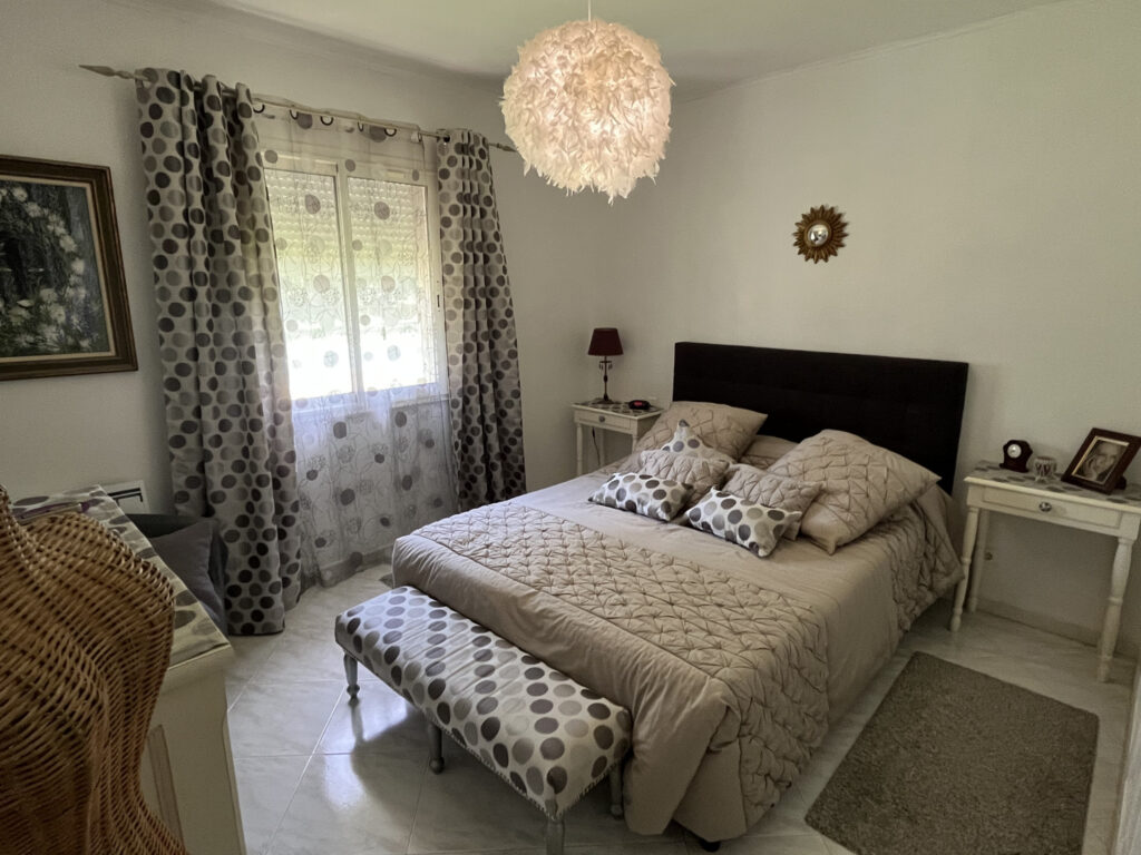 Très belle villa T6 avec piscine – 6 pièces – 4 chambres – 6  – 190 m²