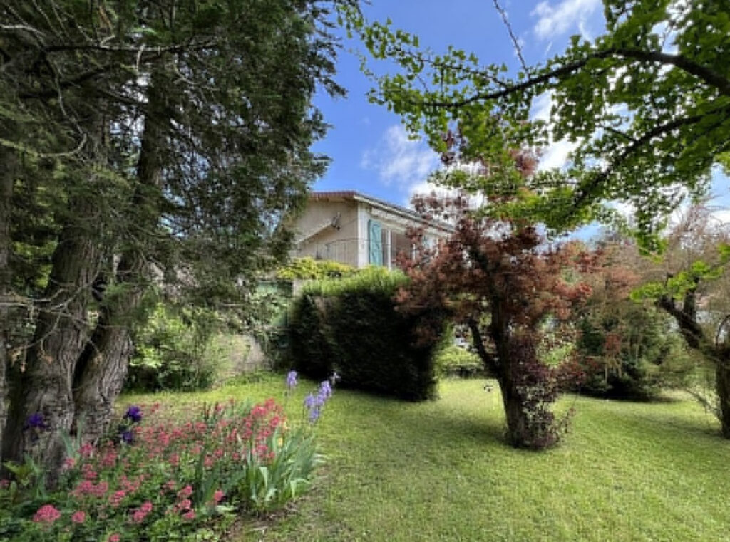 Belle maison sur les hauteurs de Creuzier-le-Vieux avec vue  – 4 pièces – 2 chambres – 6  – 100 m²