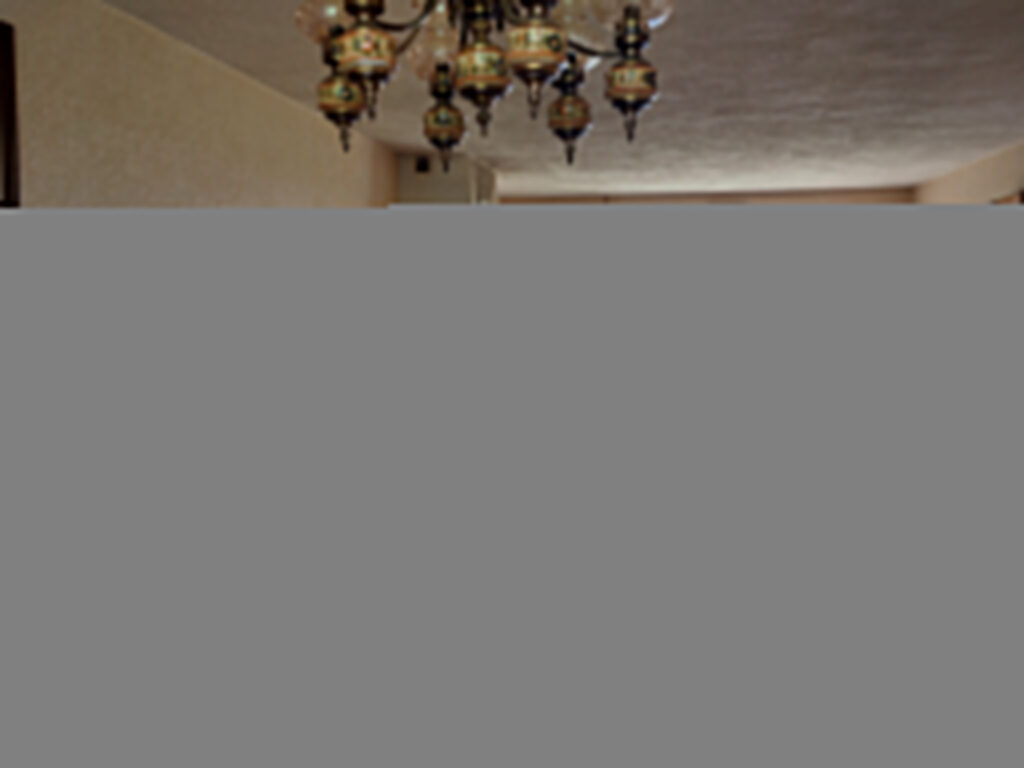 Maison sur les hauteurs de Saint-Yorre avec vue remarquable  – 5 pièces – 2 chambres – 6  – 100 m²