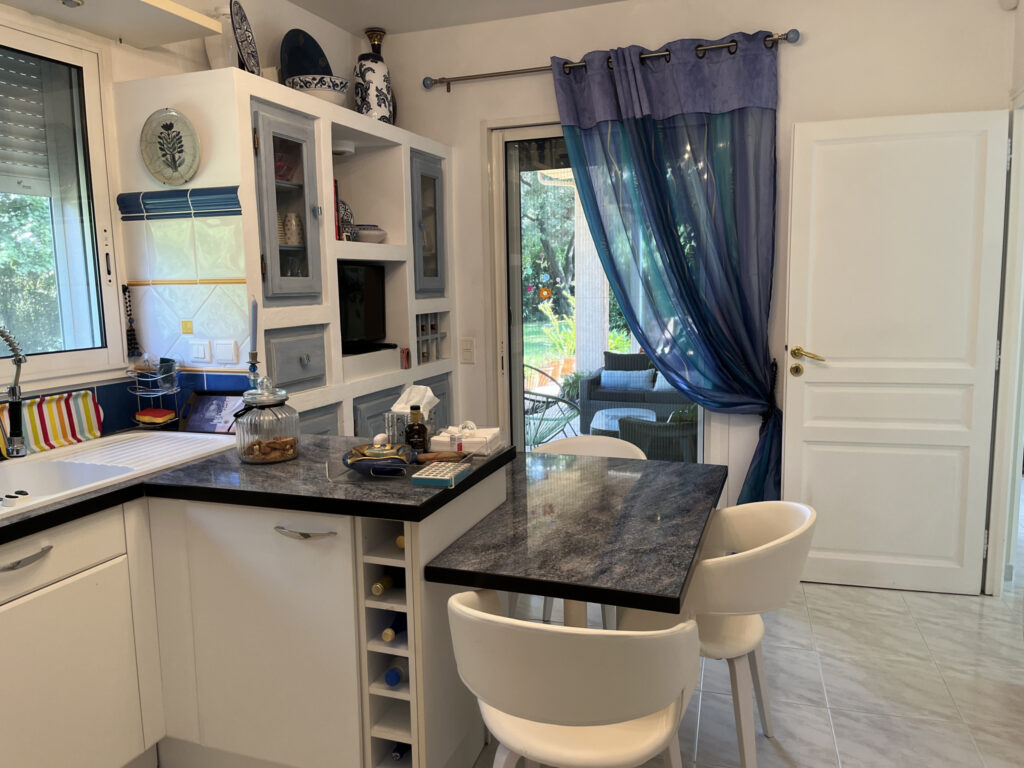 Très belle villa T6 avec piscine – 6 pièces – 4 chambres – 6  – 190 m²