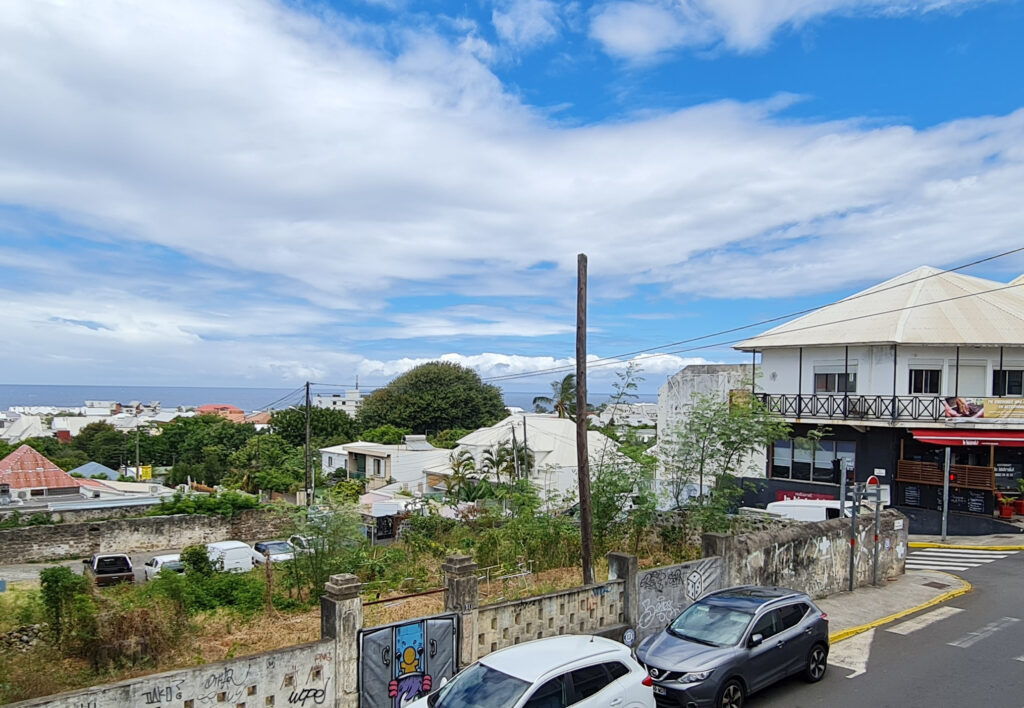 Saint-Pierre – centre-vile : appartement T4 de +150 m2 – 4 pièces – 3 chambres – 6  – 150 m²