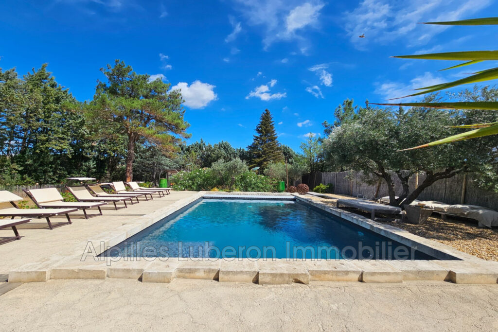 vente maison de campagne 5 Pièce(s) – 5 pièces – 3 chambres – 4  – 400.00 m²