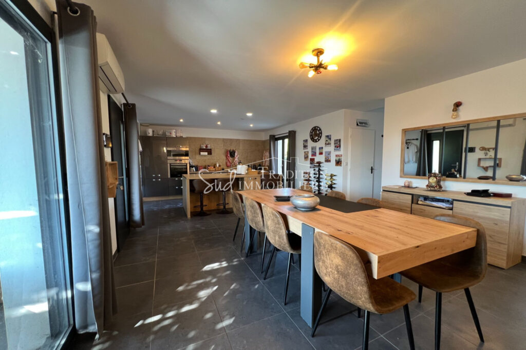 PROCHE CENTRE – PARADOU – 4 pièces – 3 chambres – NR  – 110.00 m²